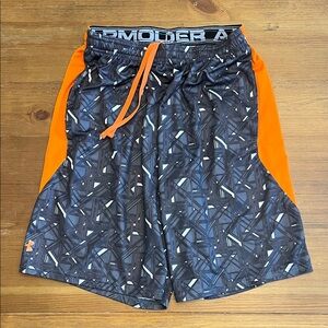 Under Armour Men's Grey, White and Orange Patterned Athletic Shorts, Medium